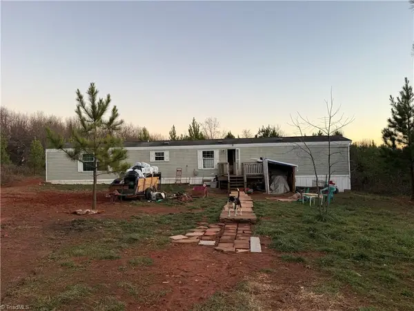 850 Eagle Mills Road, Hamptonville, NC 27020