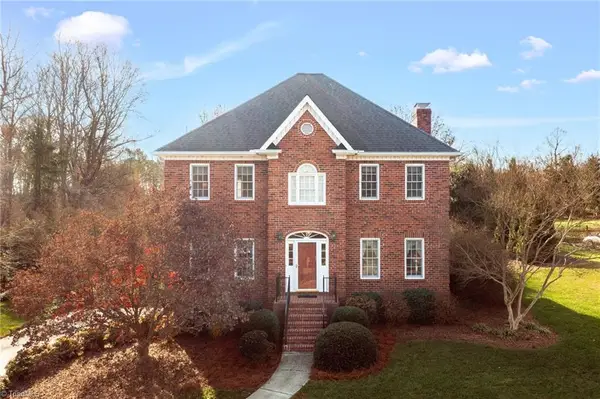 8115 Glengarriff Road, Clemmons, NC 27012