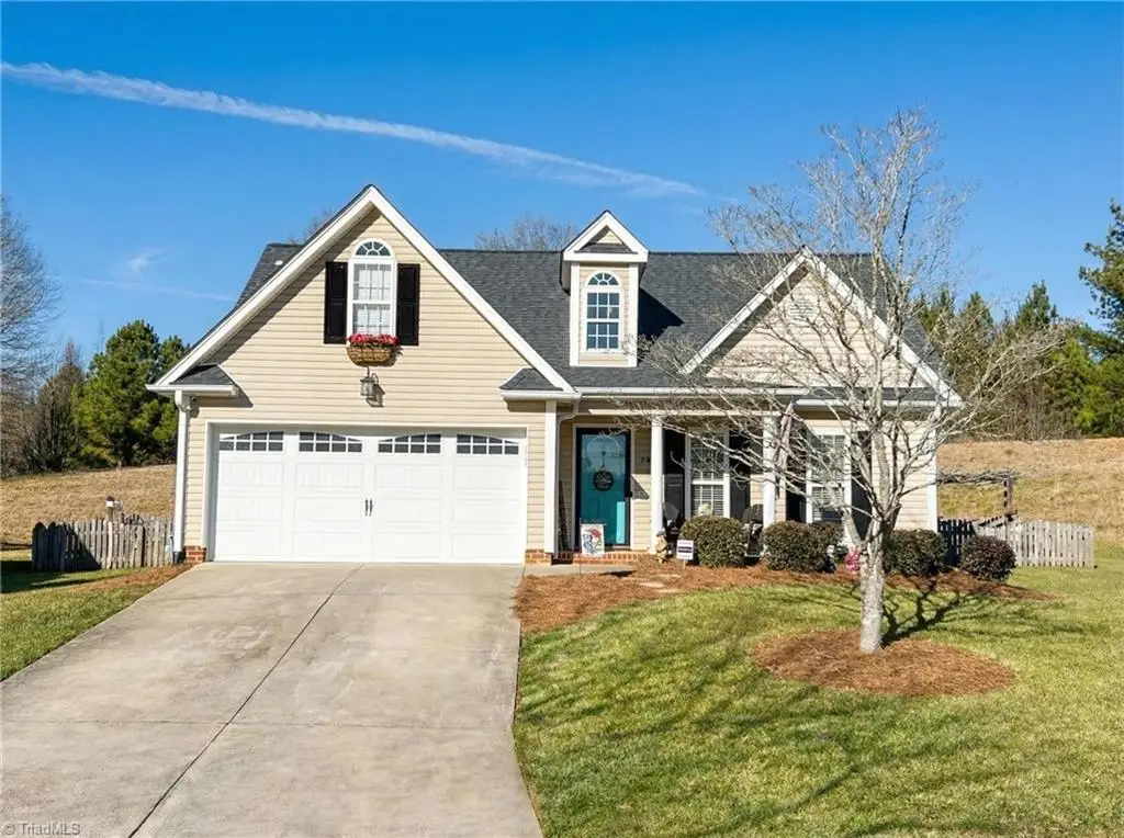 5870 Ferntree Court, Pfafftown, NC 27040 - Image #1