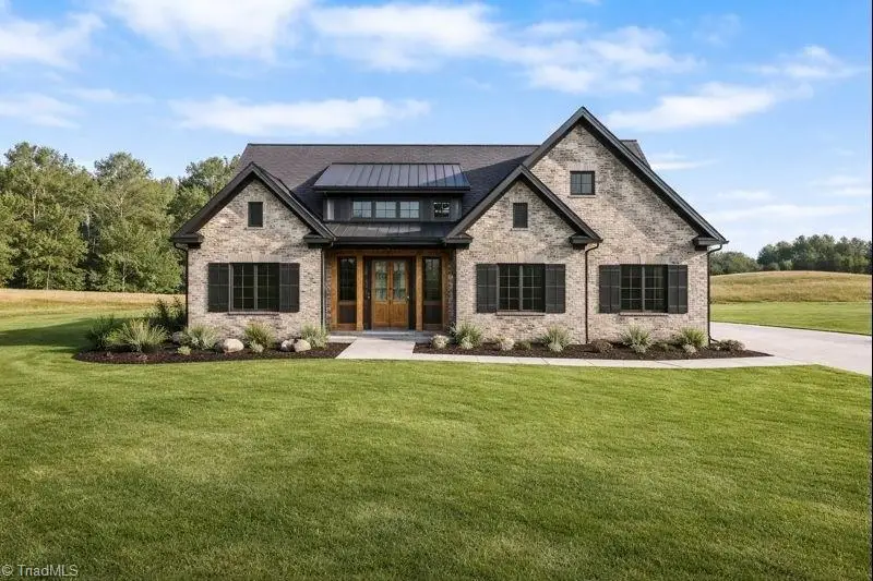 157 Emory Court, Lexington, NC 27295 - Image #1