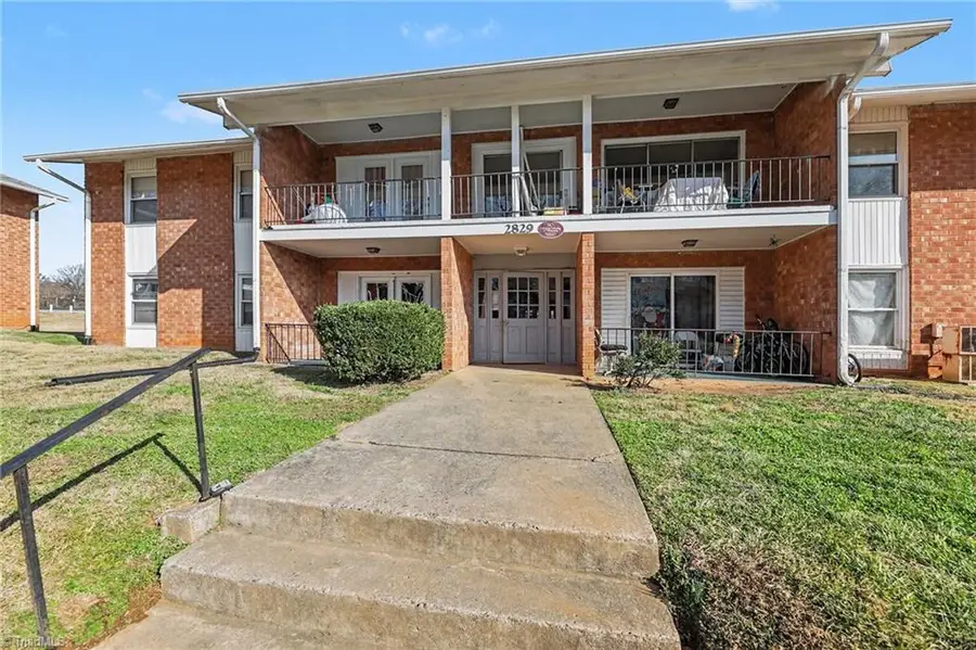 2829 N Ohenry Boulevard #C, Greensboro, NC 27405 - Image #2