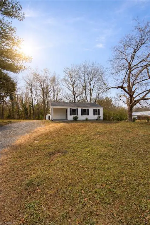 250 Holly Grove Road E, Lexington, NC 27292 - Image #1