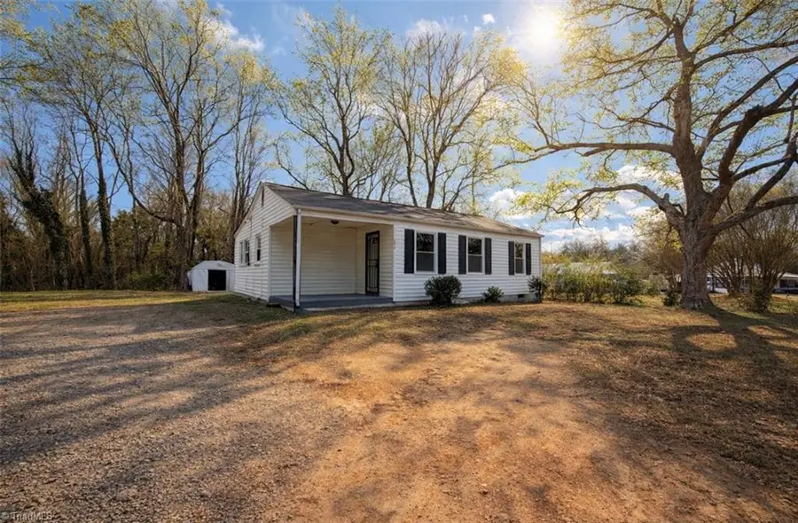 250 Holly Grove Road E, Lexington, NC 27292 - Image #2