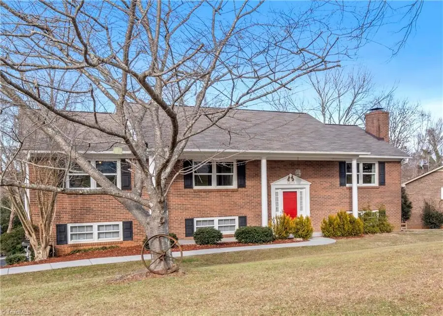 1395 Glen Oaks Road, Clemmons, NC 27012 - Image #2