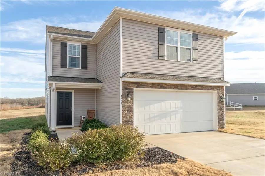 401 Altavista Drive, Clemmons, NC 27012 - Image #2