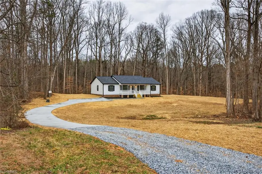 2977 Durant Drive, Winston Salem, NC 27107 - Image #2