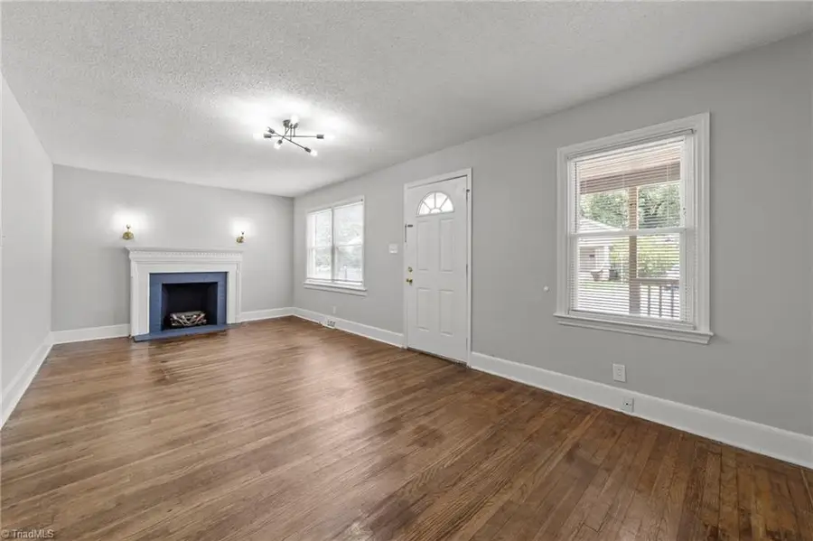 908 Lincoln Street, Greensboro, NC 27401 - Image #2