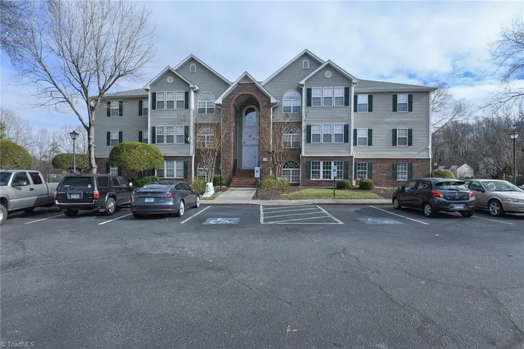 521 Scholastic Court, Winston Salem, NC 27106 - Image #1