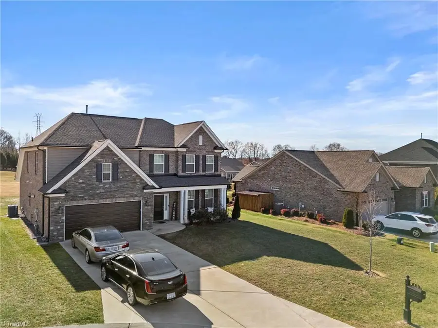 416 Freemont Drive, Thomasville, NC 27360 - Image #3