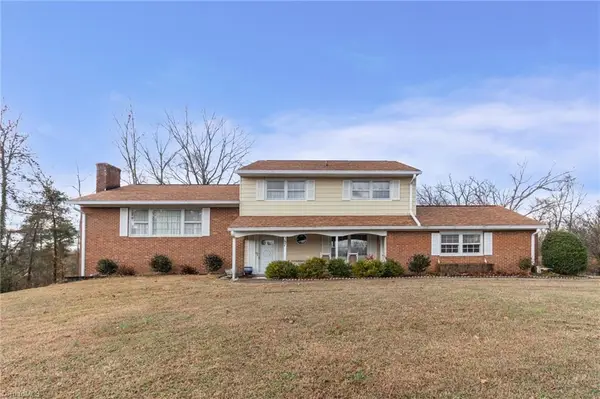 387 Ledford Circle, High Point, NC 27265