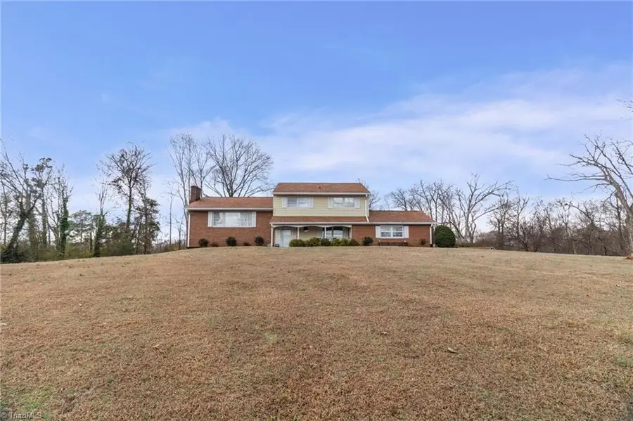 387 Ledford Circle, High Point, NC 27265 - Image #2