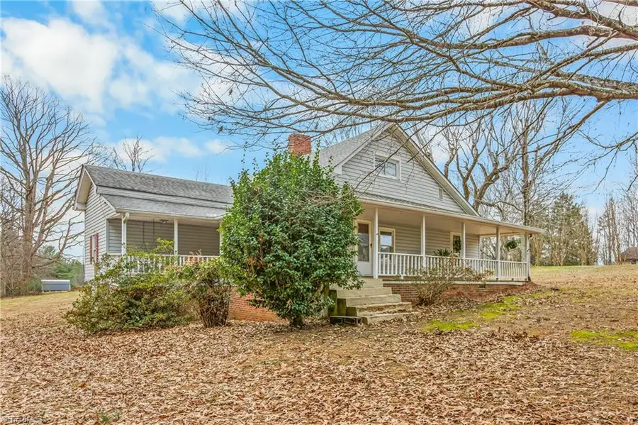 8290 Lake Ridge Drive, Clemmons, NC 27012 - Image #3