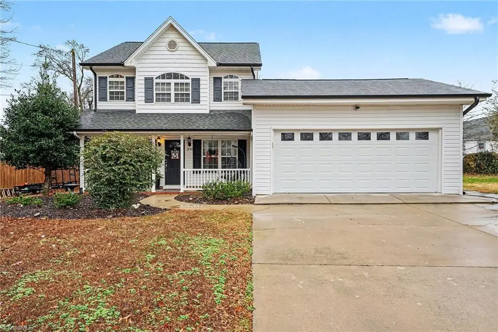 206 Hughes Street, Asheboro, NC 27203 - Image #1