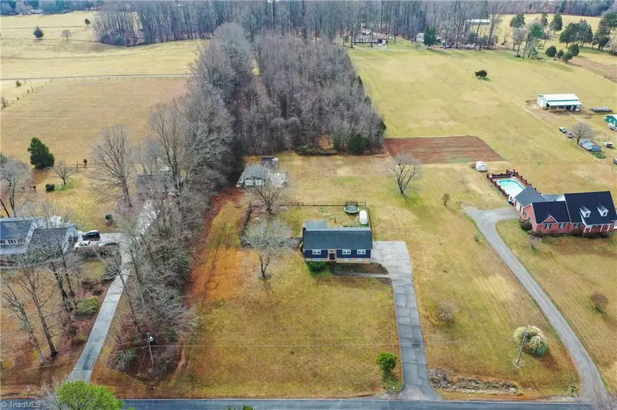 399 Comanche Drive, Advance, NC 27006 - Image #2