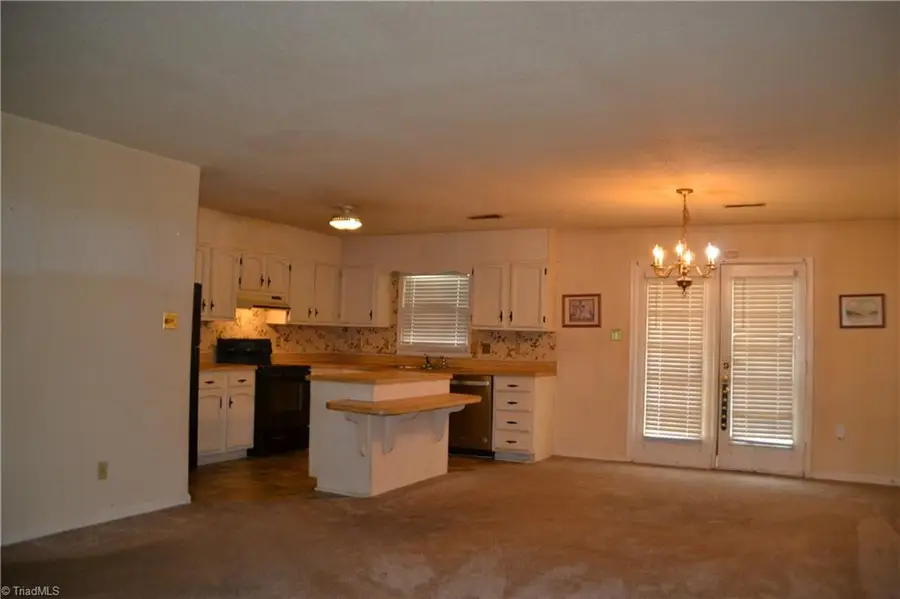 2400 Cottage Place, Greensboro, NC 27455 - Image #3