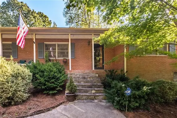 5509 Fallingbrooks Drive, Greensboro, NC 27407