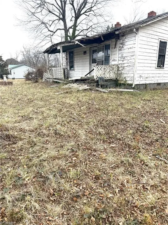 705 W Harrison Street, Reidsville, NC 27320 - Image #2