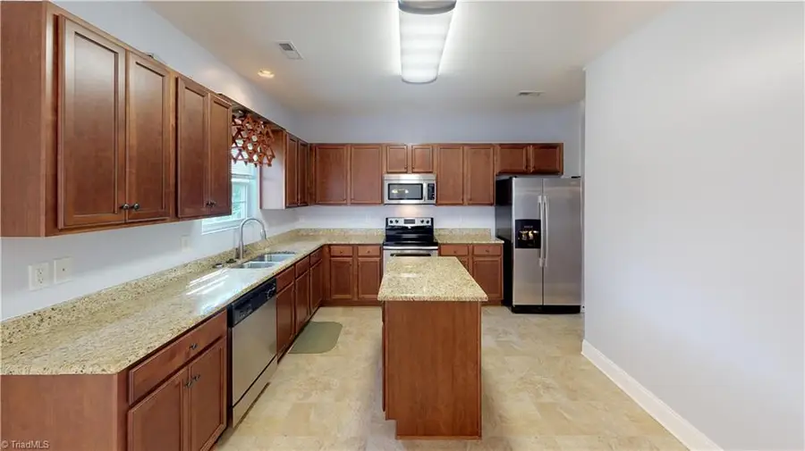 2771 Timber Cove Lane, Winston Salem, NC 27127 - Image #3