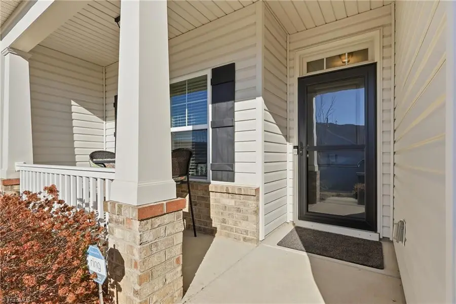 1617 Coopers Hawk Drive, Kernersville, NC 27284 - Image #3