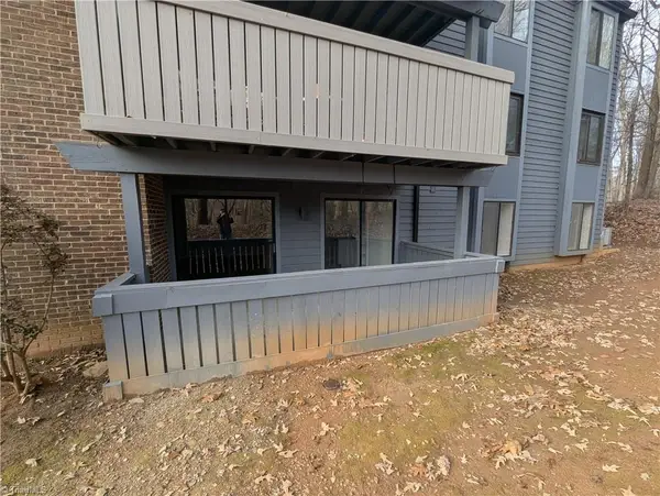 2807 Treestead Circle, Greensboro, NC 27410