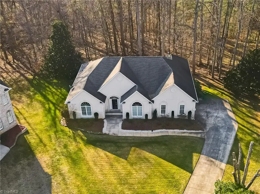 3003 Lodge Drive, Jamestown, NC 27282 - Image #2