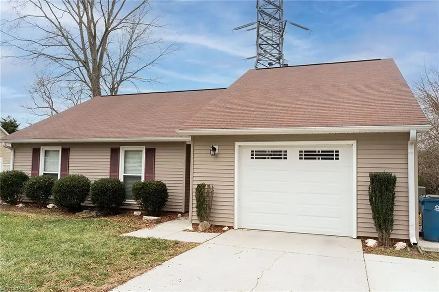 5703 Chinaberry Place, Greensboro, NC 27405 - Image #3