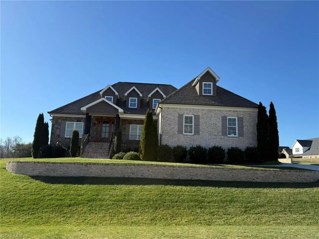 8521 Parkchester Place, Oak Ridge, NC 27310 - Image #1