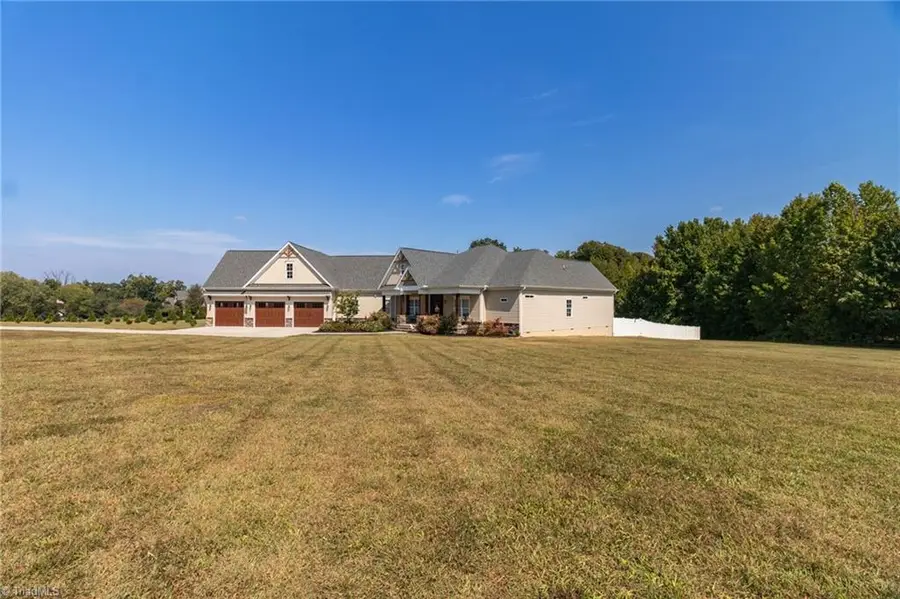 5484 Friendship Ledford Road, Wallburg, NC 27107 - Image #2