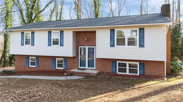 3742 Crosland Road, Winston-Salem, NC 27106