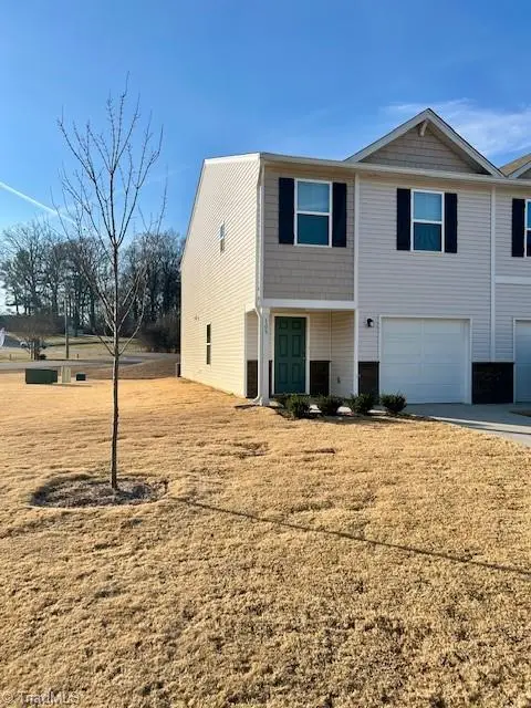 103 Slope Lane, Advance, NC 27006