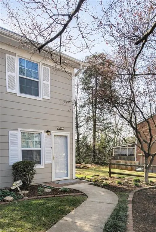 5733 Bramblegate Road #M, Greensboro, NC 27409 - Image #2