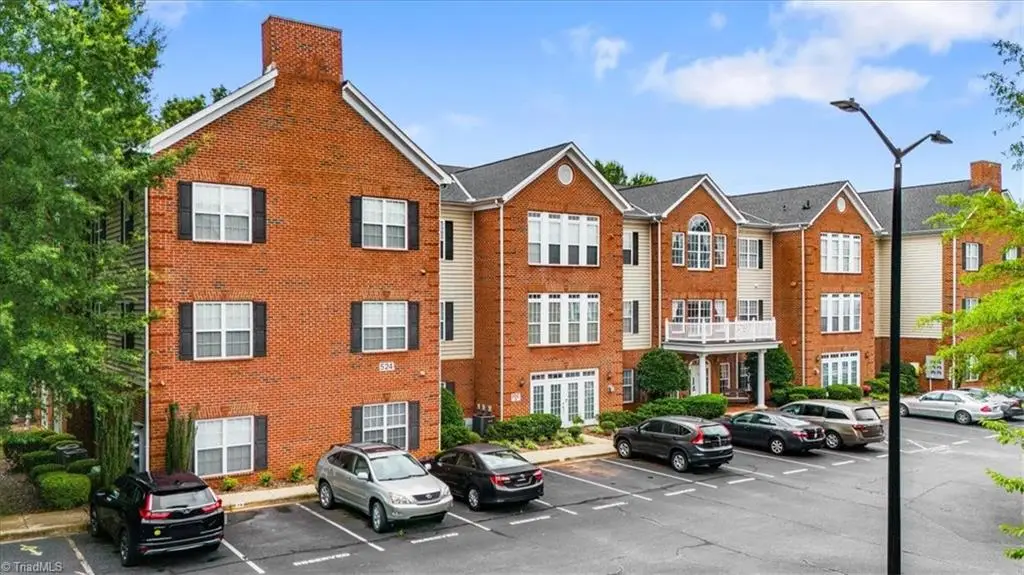 524 College Road #306, Greensboro, NC 27410 - Image #1