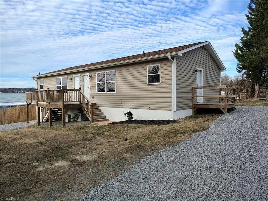 320 Olivia Avenue, Mount Airy, NC 27030 - Image #2