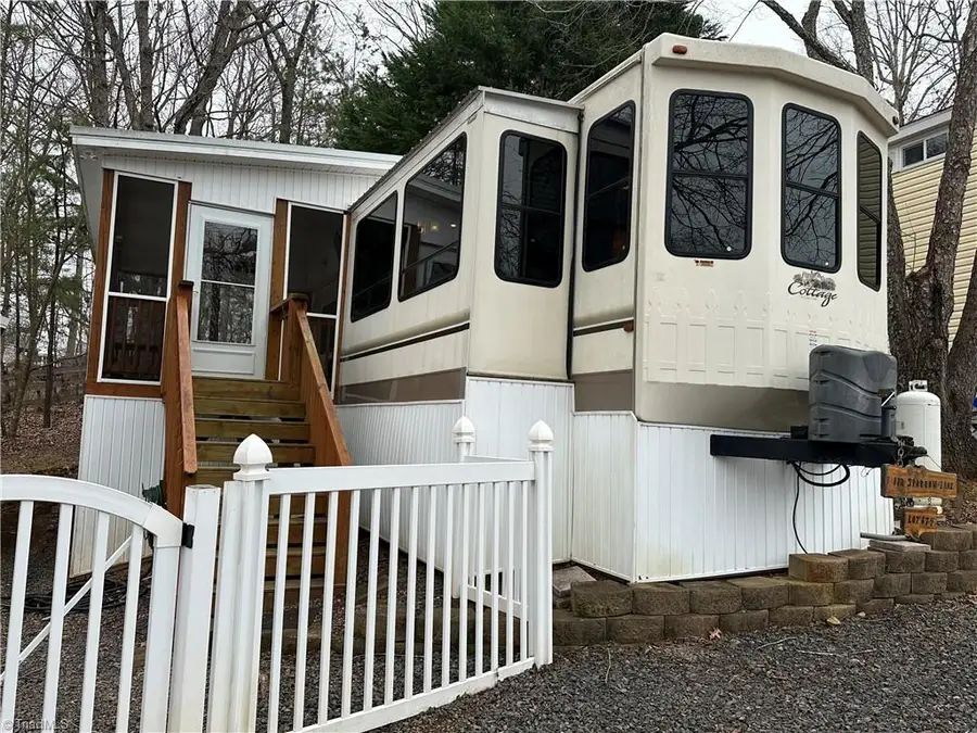 112 Sparrow Lane, New London, NC 28127 - Image #3