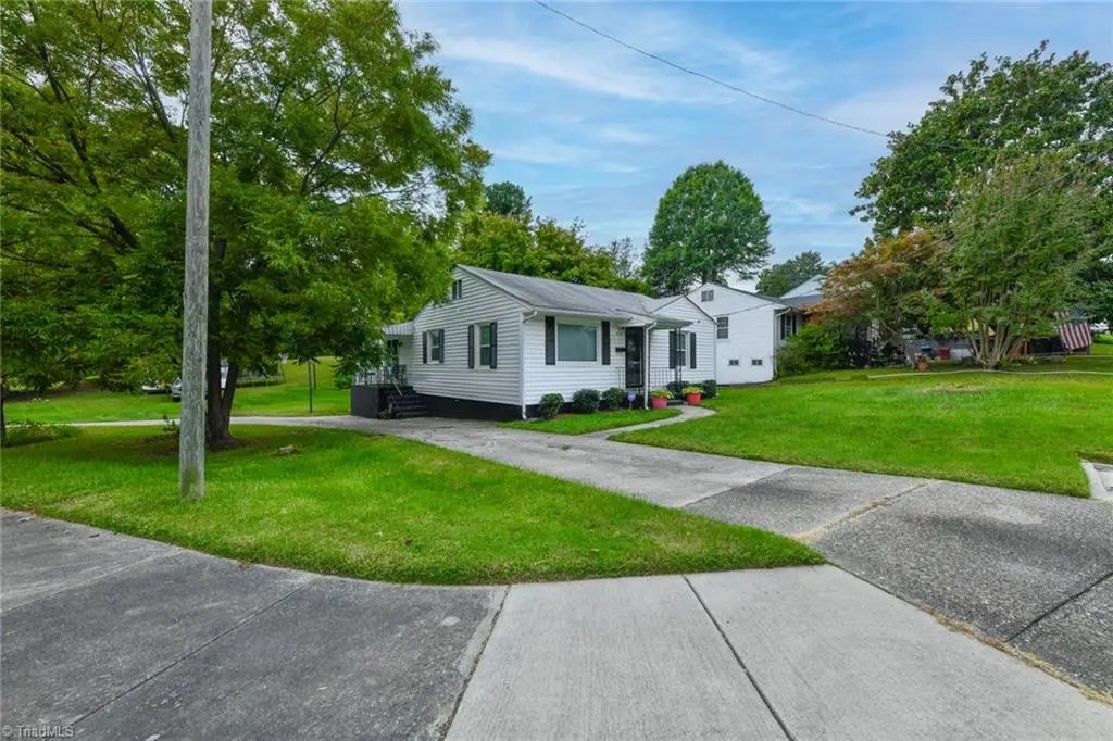 834 Ross Avenue, Greensboro, NC 27406 - Image #1