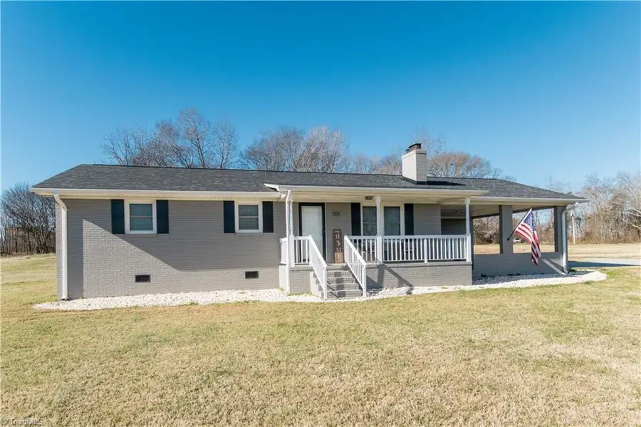 701 Farmington Road, Mocksville, NC 27028 - Image #2