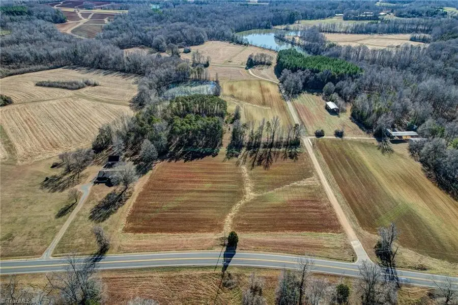 00 Ol Road, Reidsville, NC 27320 - Image #2