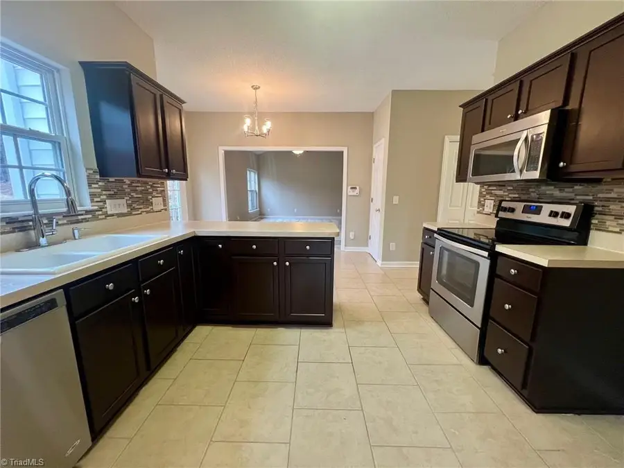 5410 Angel Oaks Drive, Winston Salem, NC 27105 - Image #2