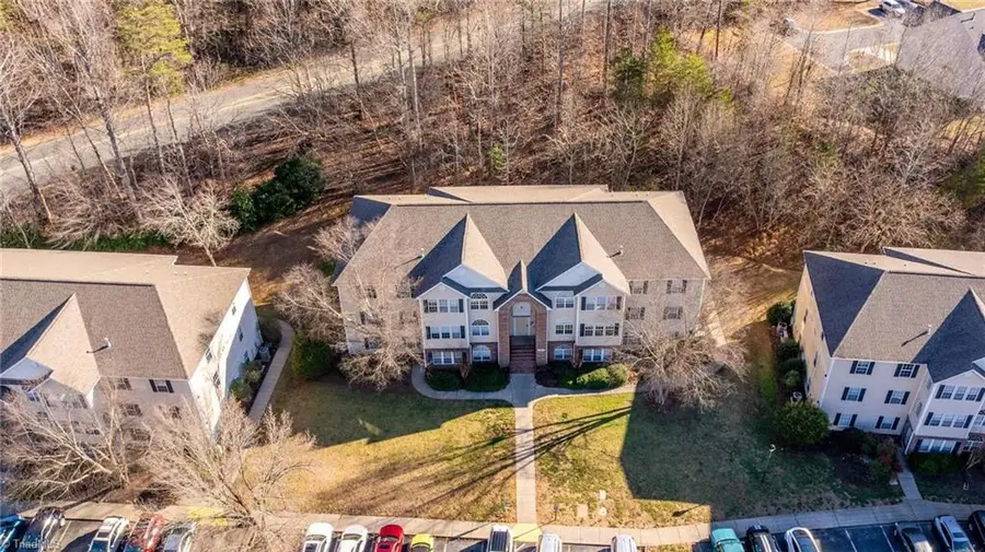 221 Ivy Glen Court, Winston Salem, NC 27127 - Image #2