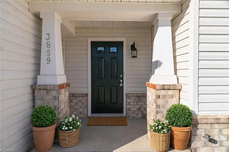 3859 Copperfield Court, High Point, NC 27265 - Image #3