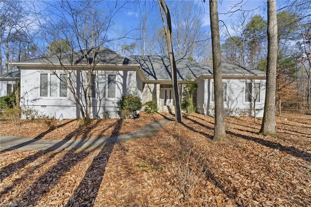 2400 Hunters Crossing Trail, Summerfield, NC 27358 - Image #1