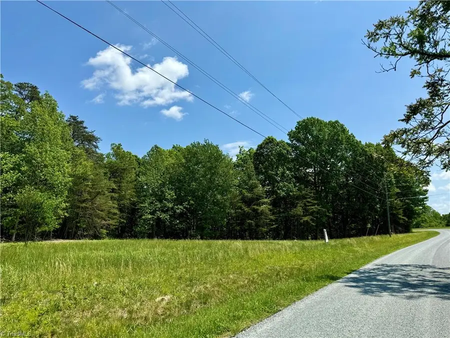 4051 Rolling Hill Drive, Tobaccoville, NC 27050 - Image #3