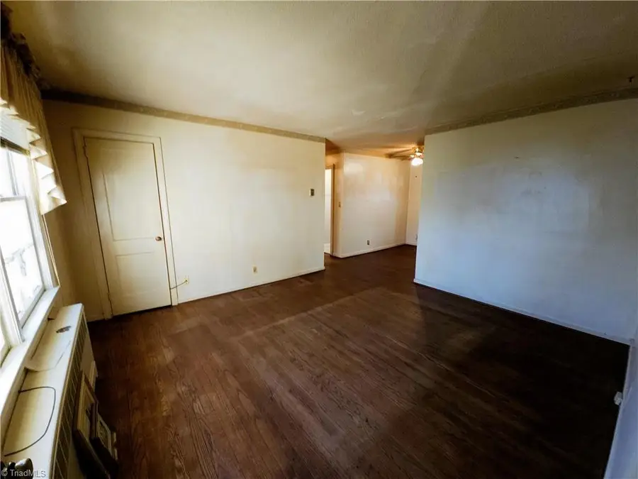 1400 Roslyn Drive #15B, Burlington, NC 27215 - Image #3