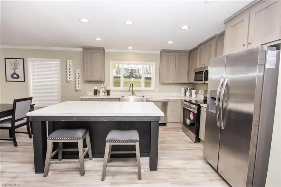 489 Eagle Mills Road, Hamptonville, NC 27020 - Image #2