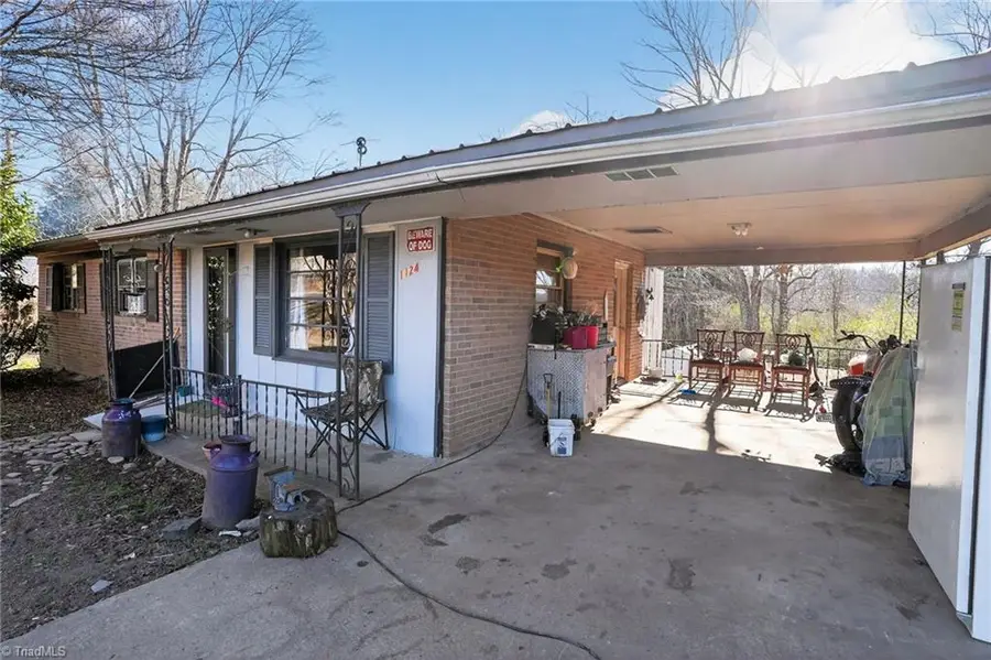 1124 Walshtown Road, Boomer, NC 28606 - Image #2