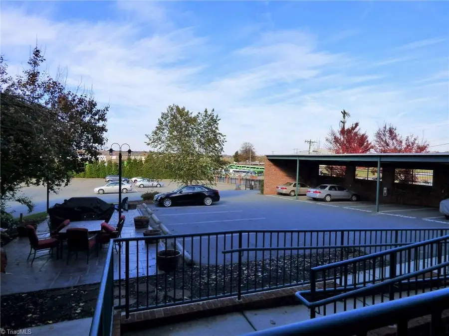 836 Oak Street #304, Winston Salem, NC 27101 - Image #3