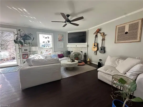 867 Brookleigh Court, Winston-Salem, NC 27104