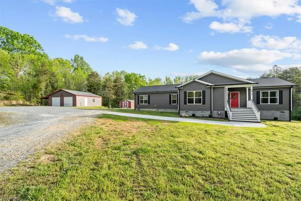 6916 Lawrence Farm Lane, Randleman, NC 27317 - Image #1