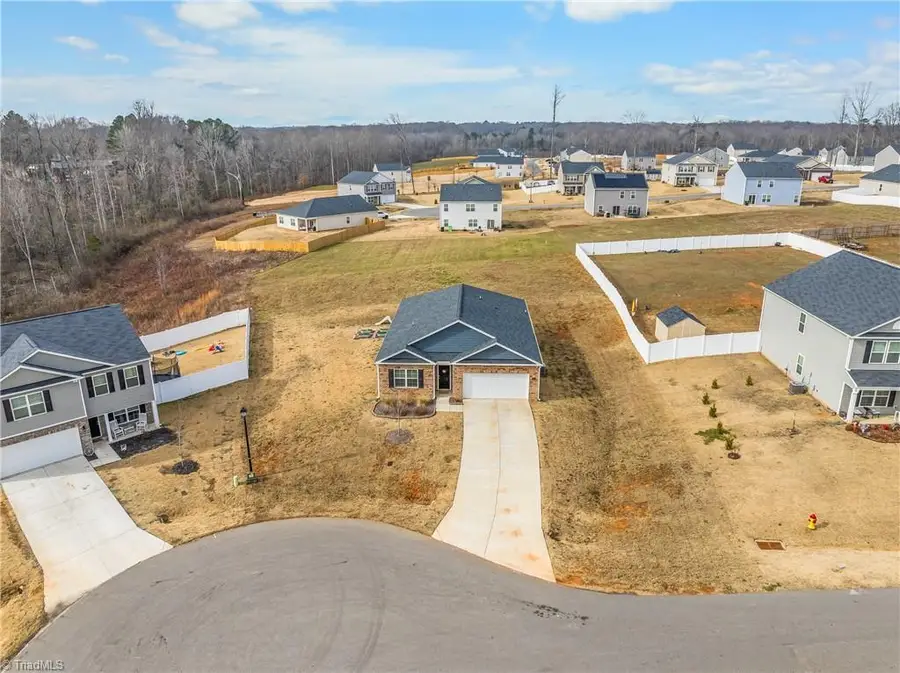 664 Towhee Trail, Lexington, NC 27295 - #2