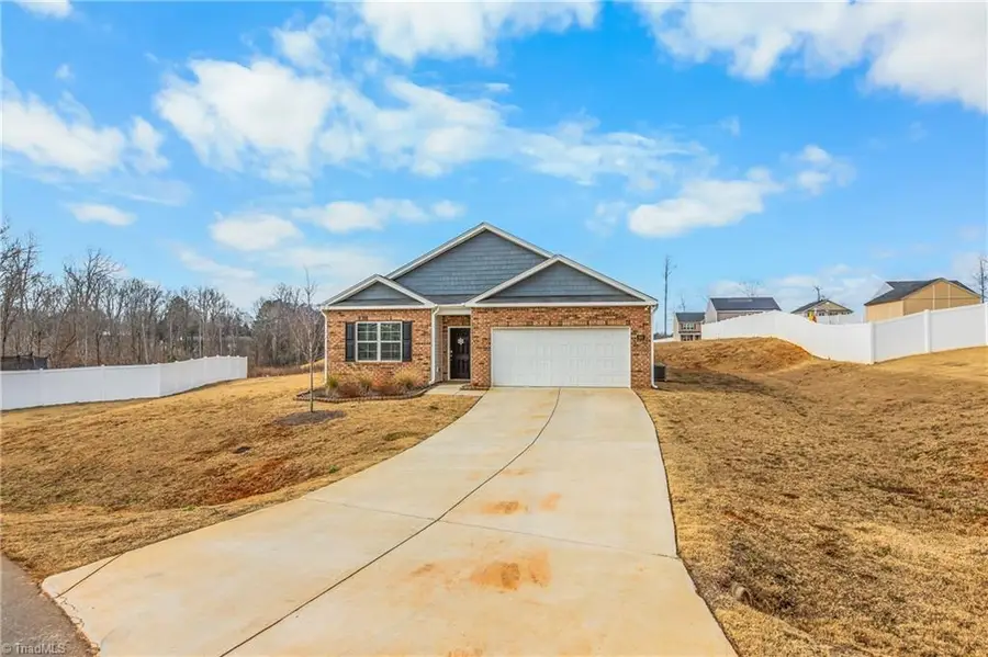 664 Towhee Trail, Lexington, NC 27295 - #3
